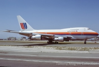 N140UA 747SP United