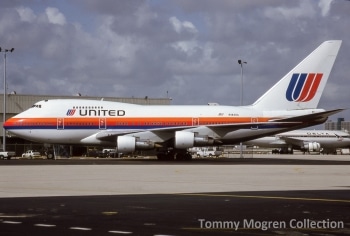 N142UA 747SP United