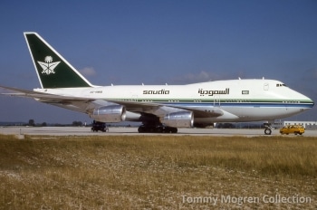 HZ-HM1B 747SP Saudia