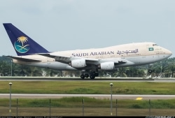 HZ-HM1B 747SP Saudi Arabian