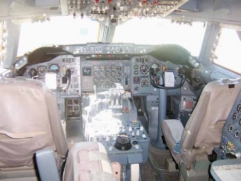 Cockpit 21992