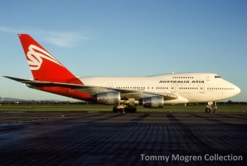 VH-EAB 747SP Australia Asia